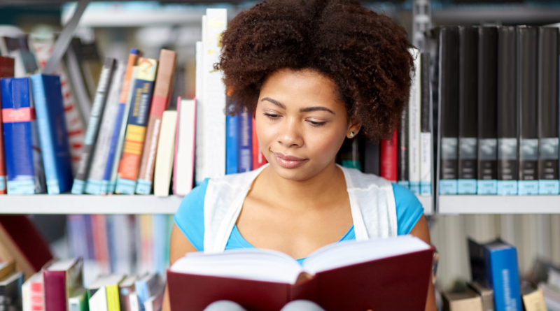 Escrevendo livros de fantasia com a autora Angela J. Ford